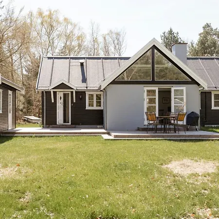 Traditional Scandinavian Log House Close To Arreso Ferienhaus *