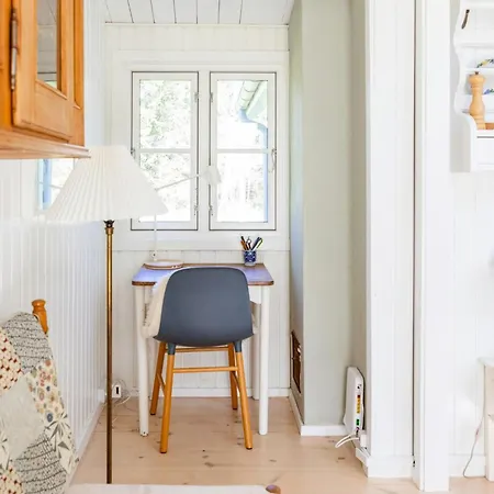 Traditional Scandinavian Log House Close To Arreso Ferienhaus *